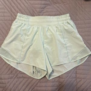 Lululemon Hotty hot shorts size 4